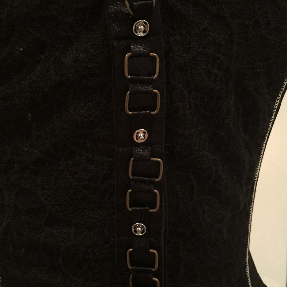 Top - Picture 2 of 5